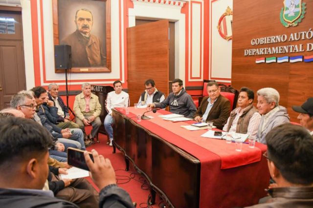 Tarija y Chuquisaca firman acuerdo histórico para impulsar el proyecto hidroeléctrico El Carrizal