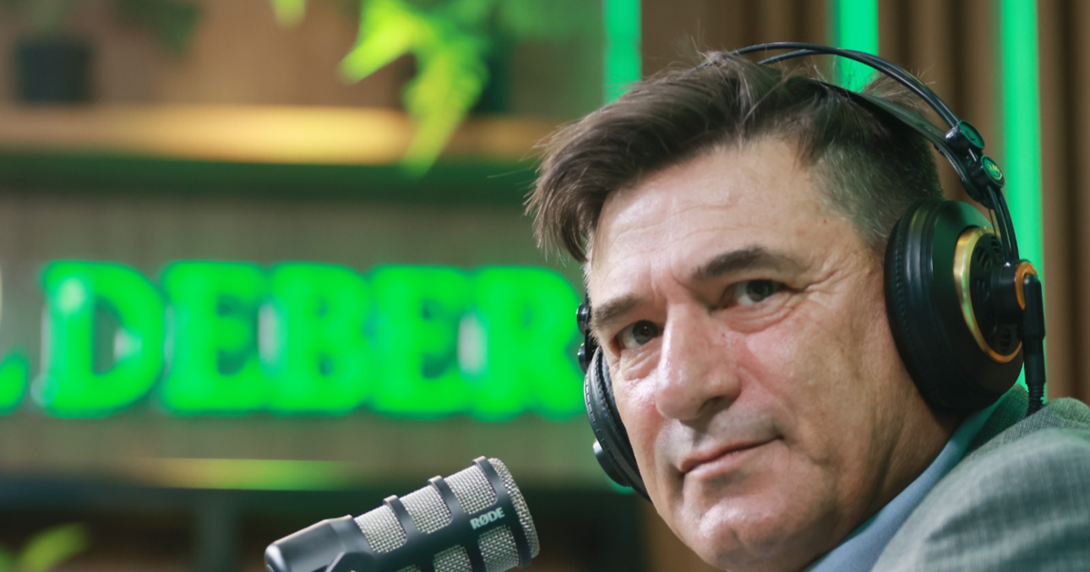 Marcelo Straccia entrenador con 20 años de experiencia irrumpe en la escena futbolística local desconocido para muchos