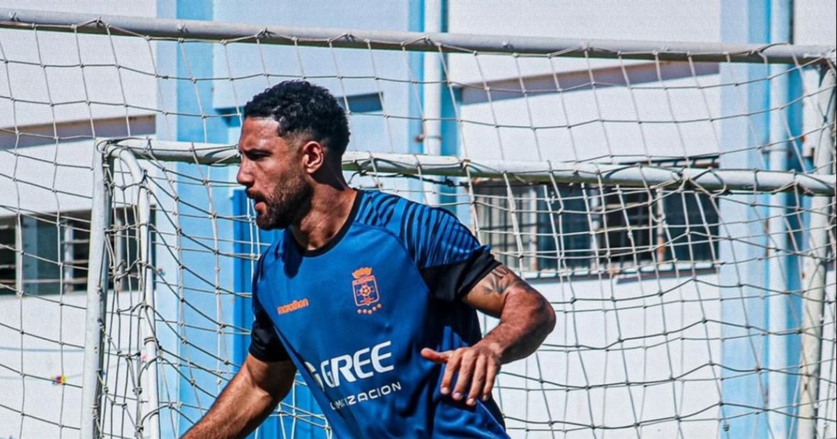 Acosta se resiente y pone en duda su regreso a Blooming golpeando al equipo