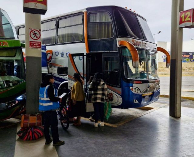 Transporte en crisis diésel al 40% capacidad afecta operaciones vitales