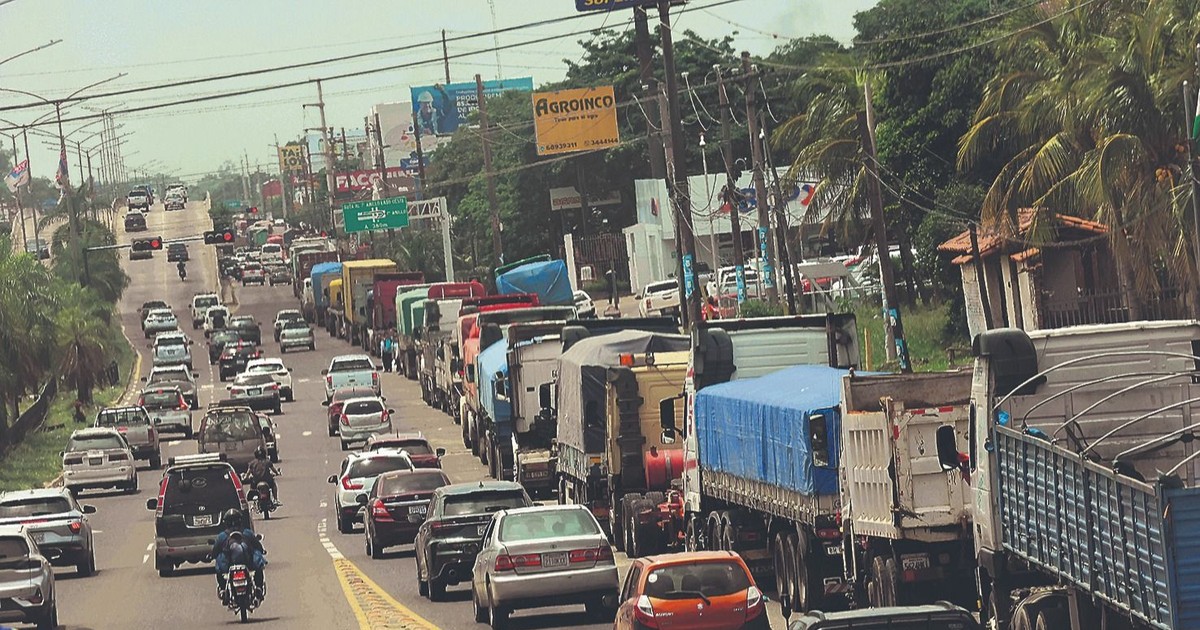 Gobierno y oposición buscan acuerdo histórico para reforma eléctrica nacional Gobierno y oposición buscan acuerdo histórico para reforma eléctrica nacional