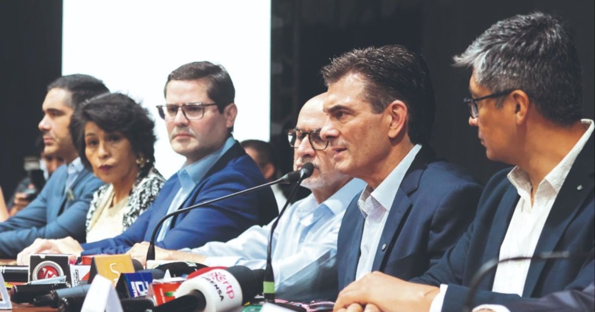 Paz firma pacto económico histórico con empresariado boliviano para impulsar el desarrollo nacional