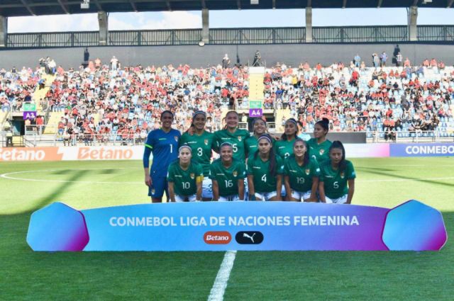 Selección femenina sufre dura derrota ante Chile en partido crucial