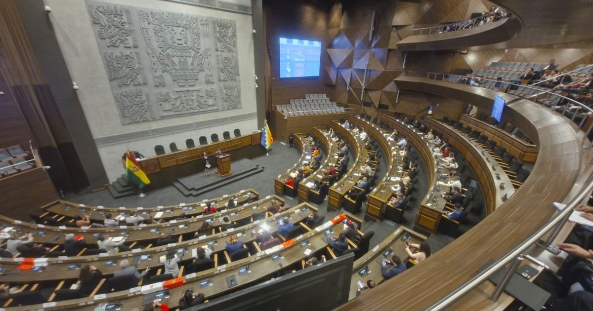 Diputados definen agenda tras cuarto intermedio en sesión preparatoria