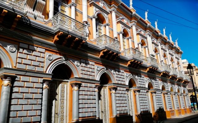 Cultura en Crisis Salarios Atrasados Trabajadores Denuncian Meses Sin Pago