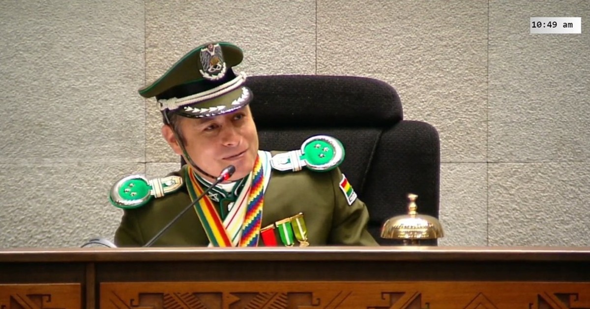 Edmand Lara asume la vicepresidencia de la nación en solemne juramento