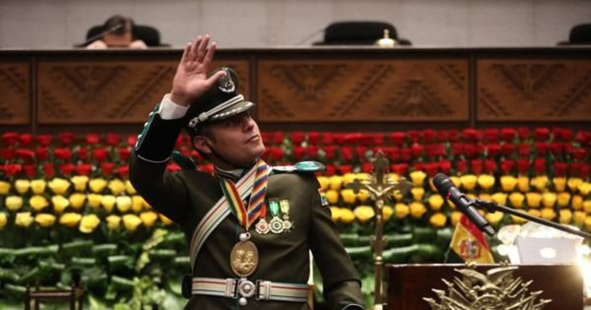 Vicepresidente se despide de la Policía con emotivo uniforme jornada final Vicepresidente se despide de la Policía con emotivo uniforme jornada final