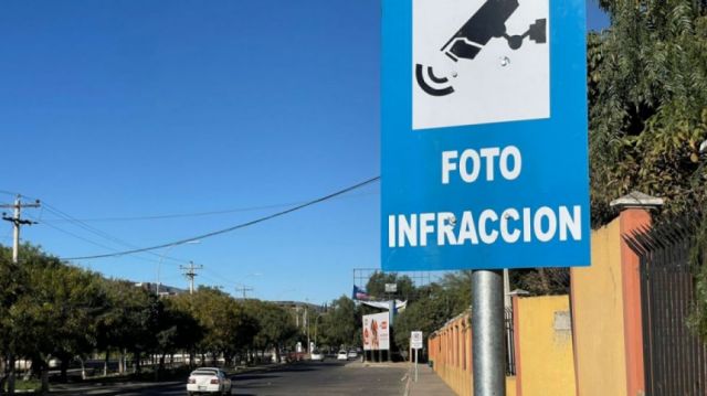 Alcaldía anuncia devolución fotomultas, transporte duda
