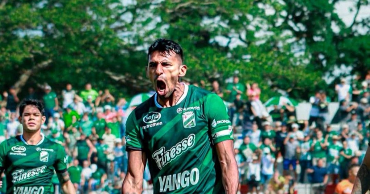 Oriente Petrolero juega seis partidos decisivos para salvar el año y clasificar a copa