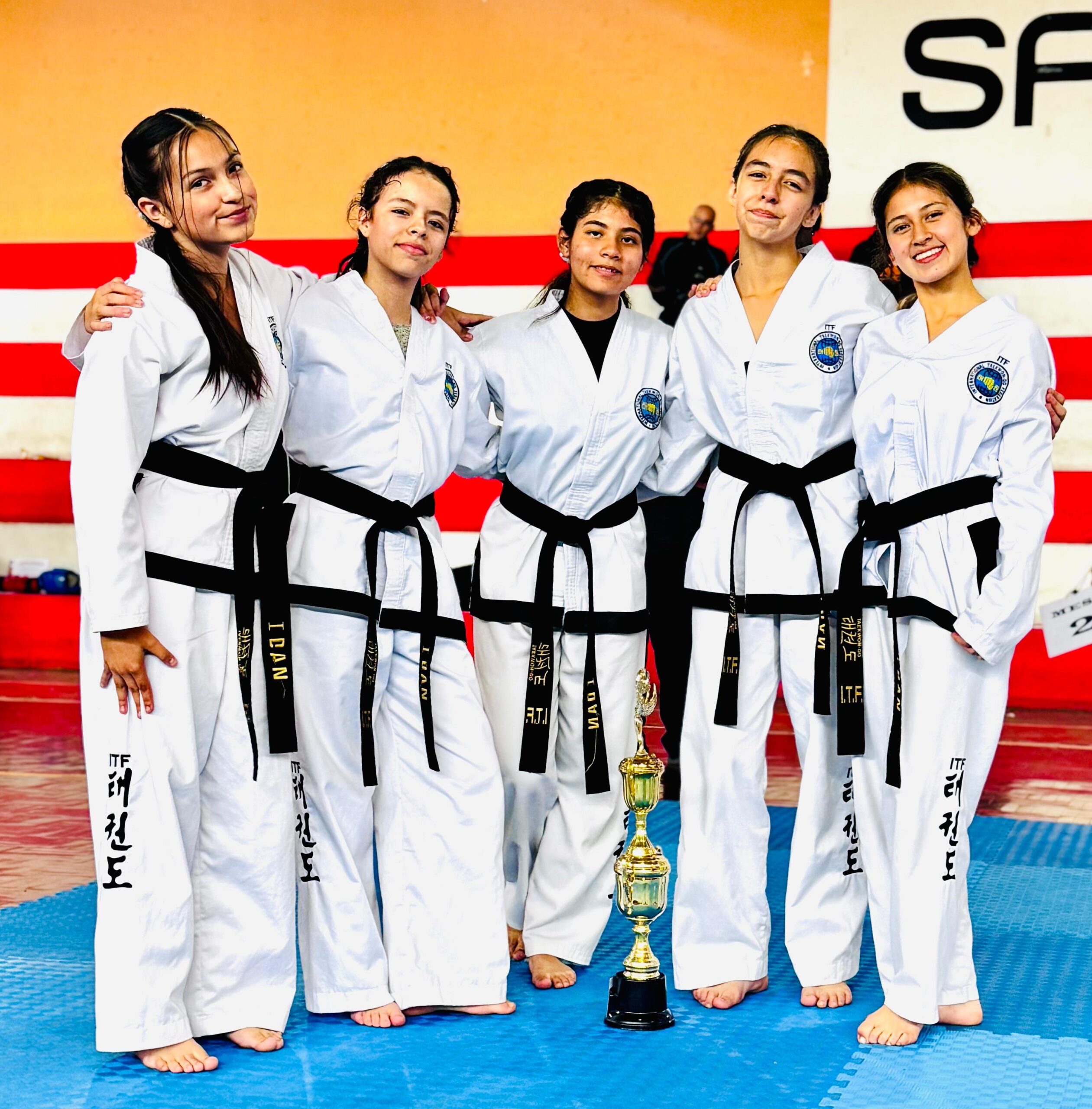 Tarija celebra su título en el segundo torneo nacional interclubes Yacuiba queda subcampeón