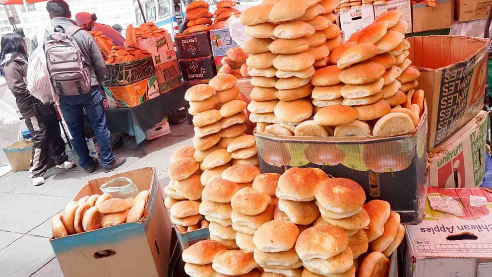 Gobierno confirma precio y peso fijo del pan en todo el país