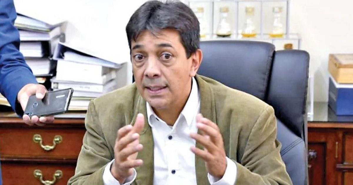 Victor Hugo Zamora retorna a Bolivia y afirma demostrar su inocencia tras gestión en Áñez