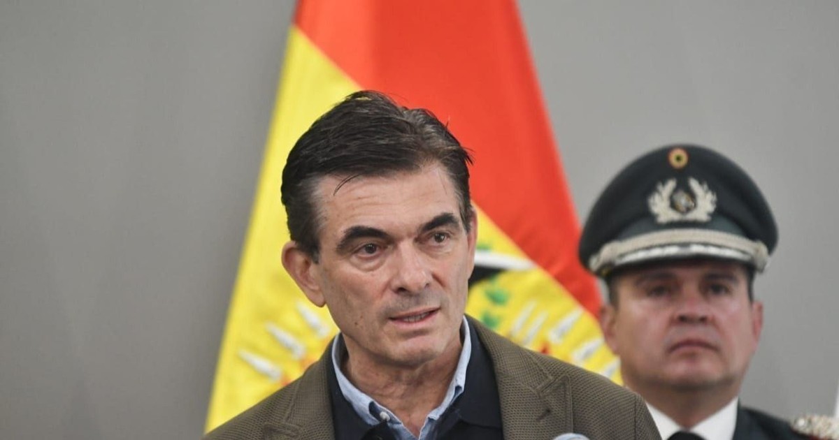 Presidente Luis Arce advierte mal manejo de aportes en cuentas de la Gestora