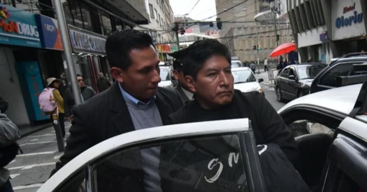 Justicia otorga detención domiciliaria a Ríos y su hijo en caso judicial