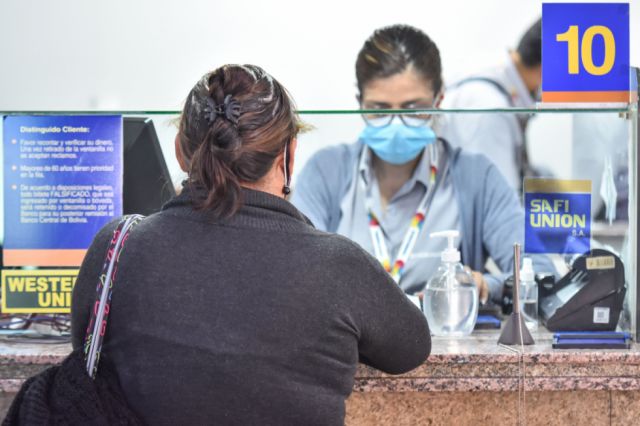 Deudores en Bolivia ignoran alcance y advertencias de la Ley de Diferimiento