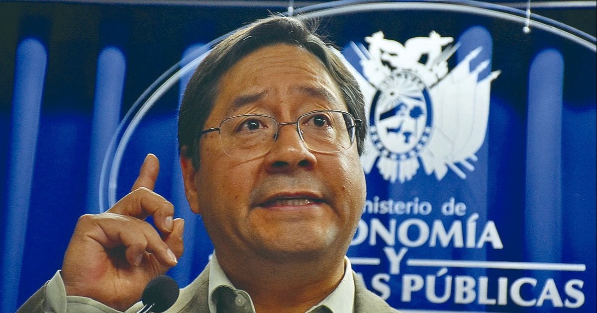 Expresidente confirma que sabía prohibición de transferir fondos a cuentas privadas