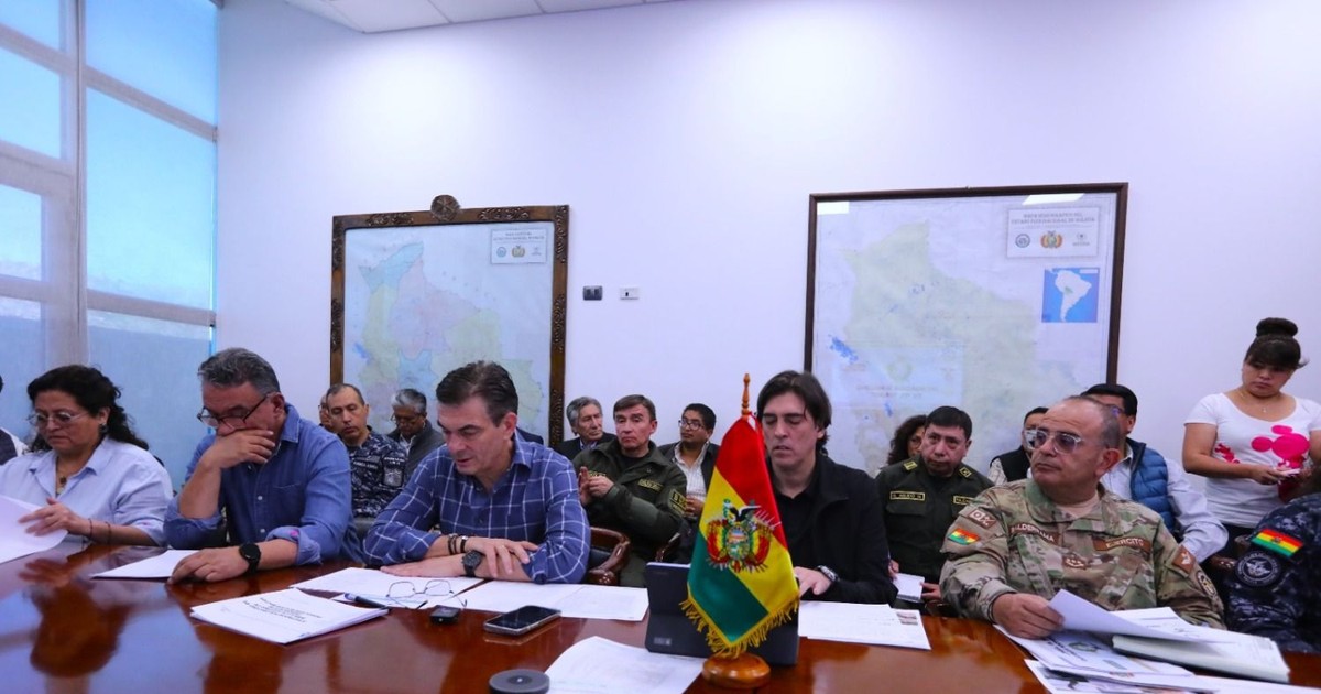 Presidente Paz advierte desastre nacional por llegada de más agua en Bolivia