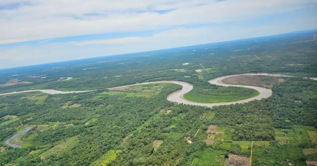 Gobierno anuncia alerta naranja por riesgo de desbordes en seis departamentos