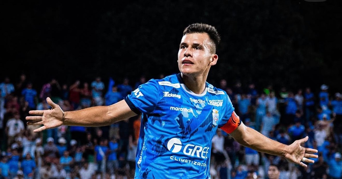 Blooming confirma que analiza el futuro del capitán en Santa Cruz