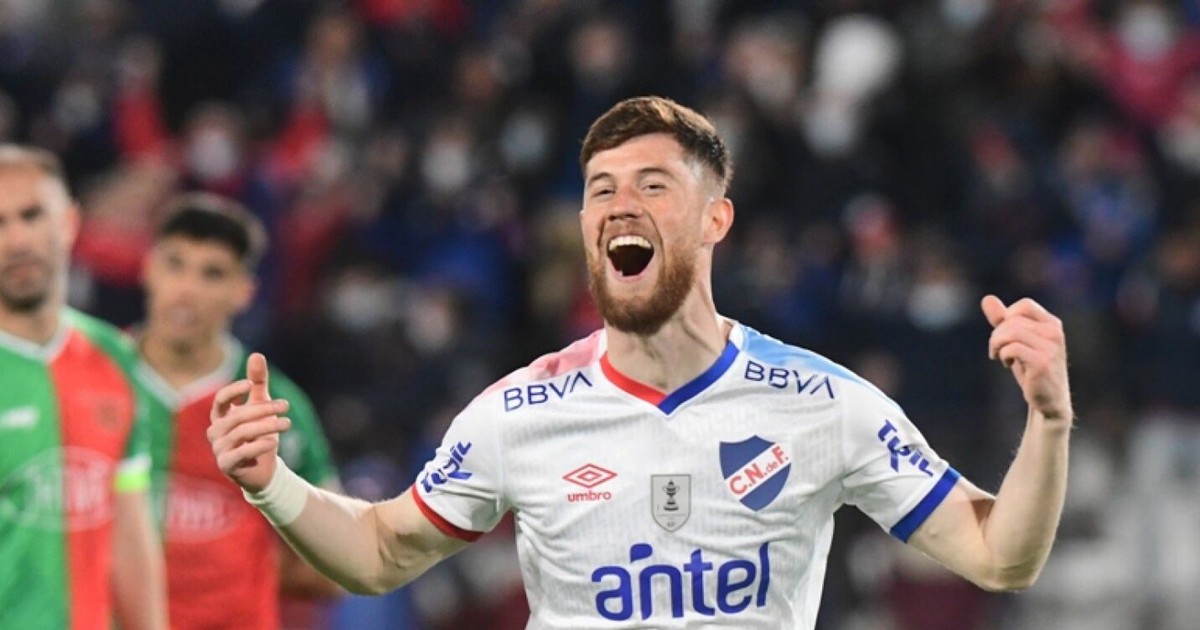 Blooming avanza negociaciones con el uruguayo Ramírez e incorpora a Padilha como opción