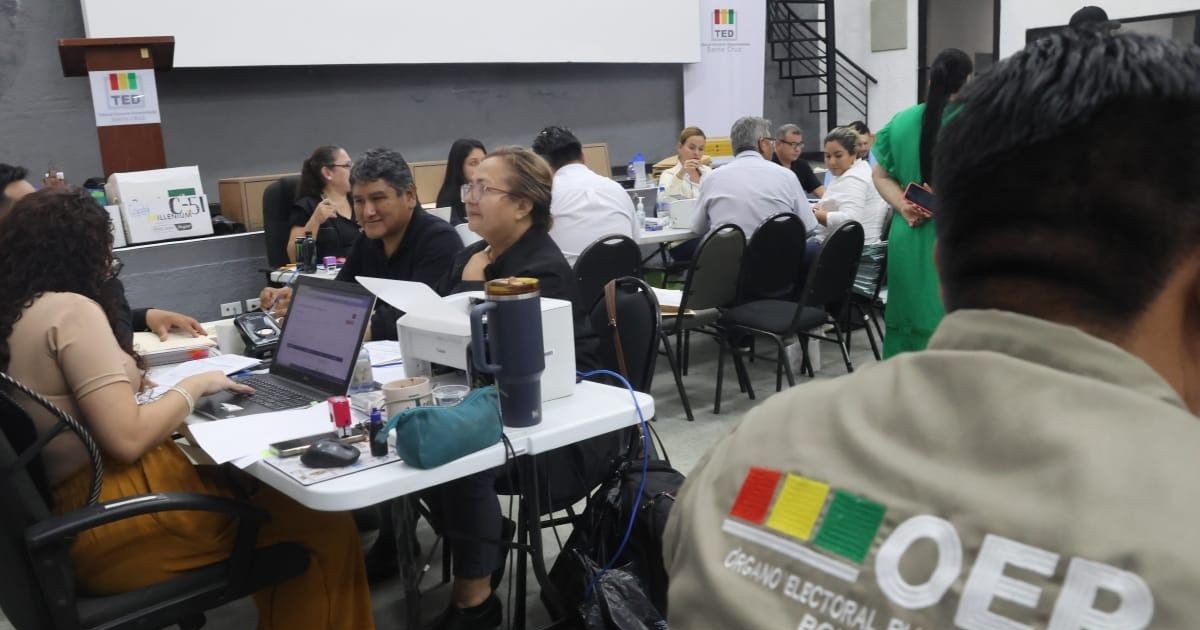 Santa Cruz confirma 12 candidatos a Gobernación y 15 a Alcaldía para elecciones