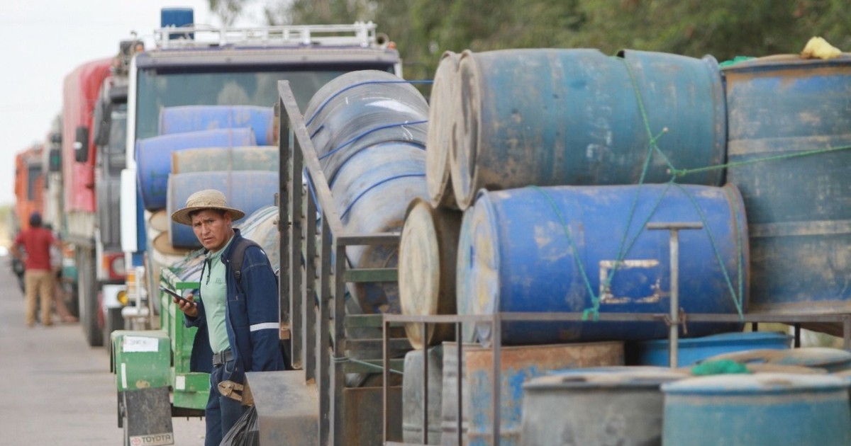 Bolivia confirma crisis económica en 2025 y anuncia giro político al centro