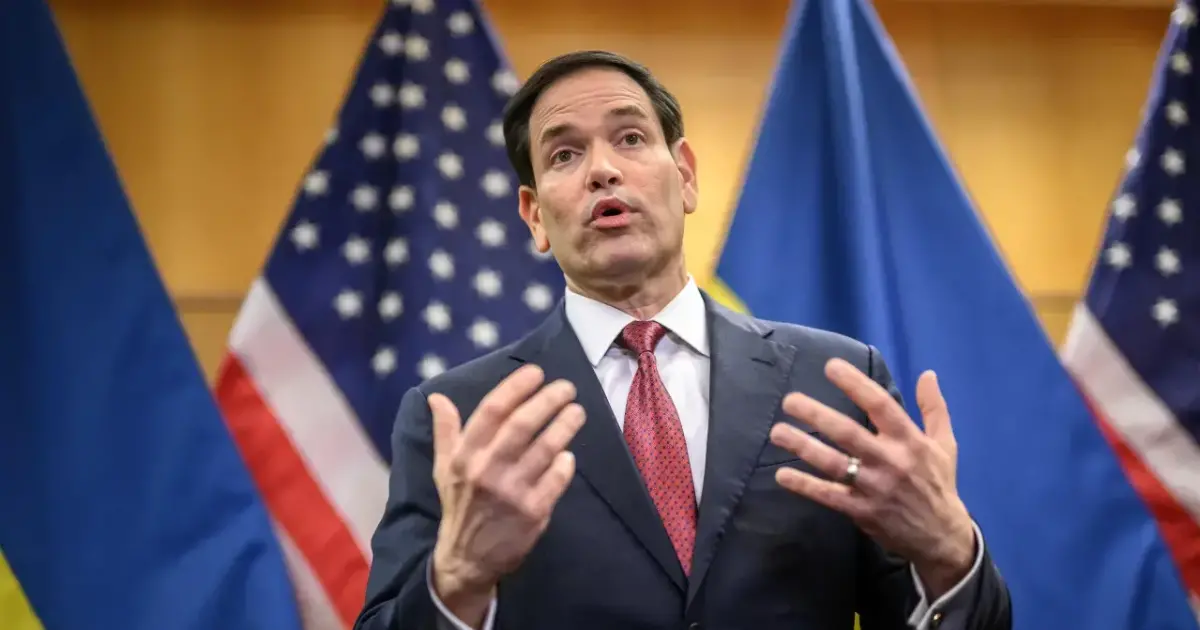 Senador Rubio advierte que Maduro enfrenta justicia de EEUU y cesan ataques en Venezuela