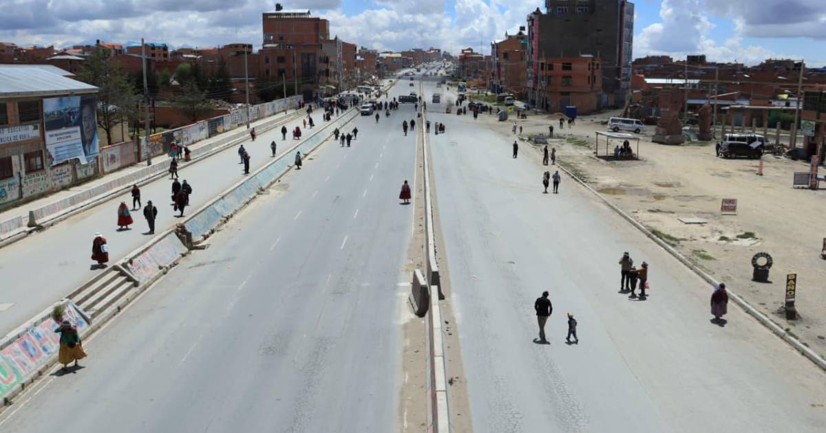 La ABC registra 13 puntos de bloqueo en Bolivia durante primeras horas del miércoles