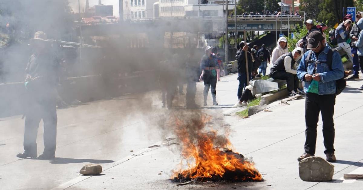 Gobierno ratifica en La Paz que no abrogará el DS 5503 pero modifica artículos