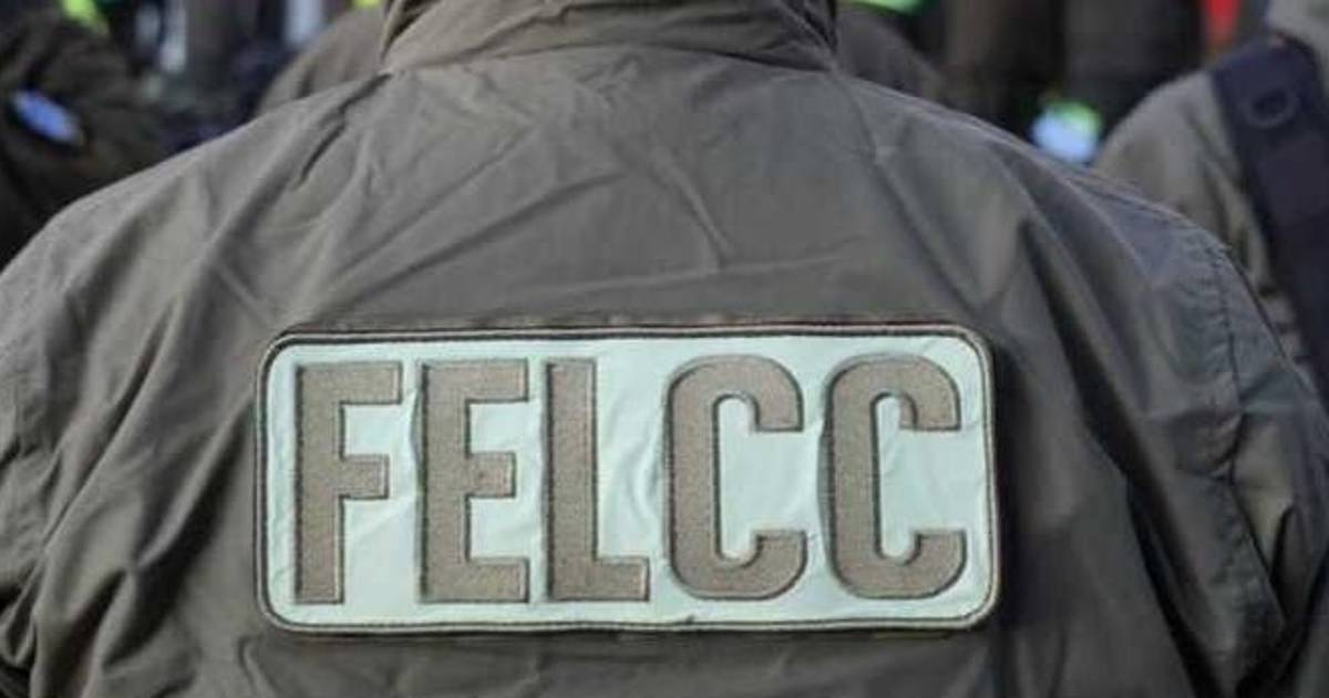 Policía de Chimoré sorprende a sujeto robando equipos de avioneta incautada Policía de Chimoré sorprende a sujeto robando equipos de avioneta incautada