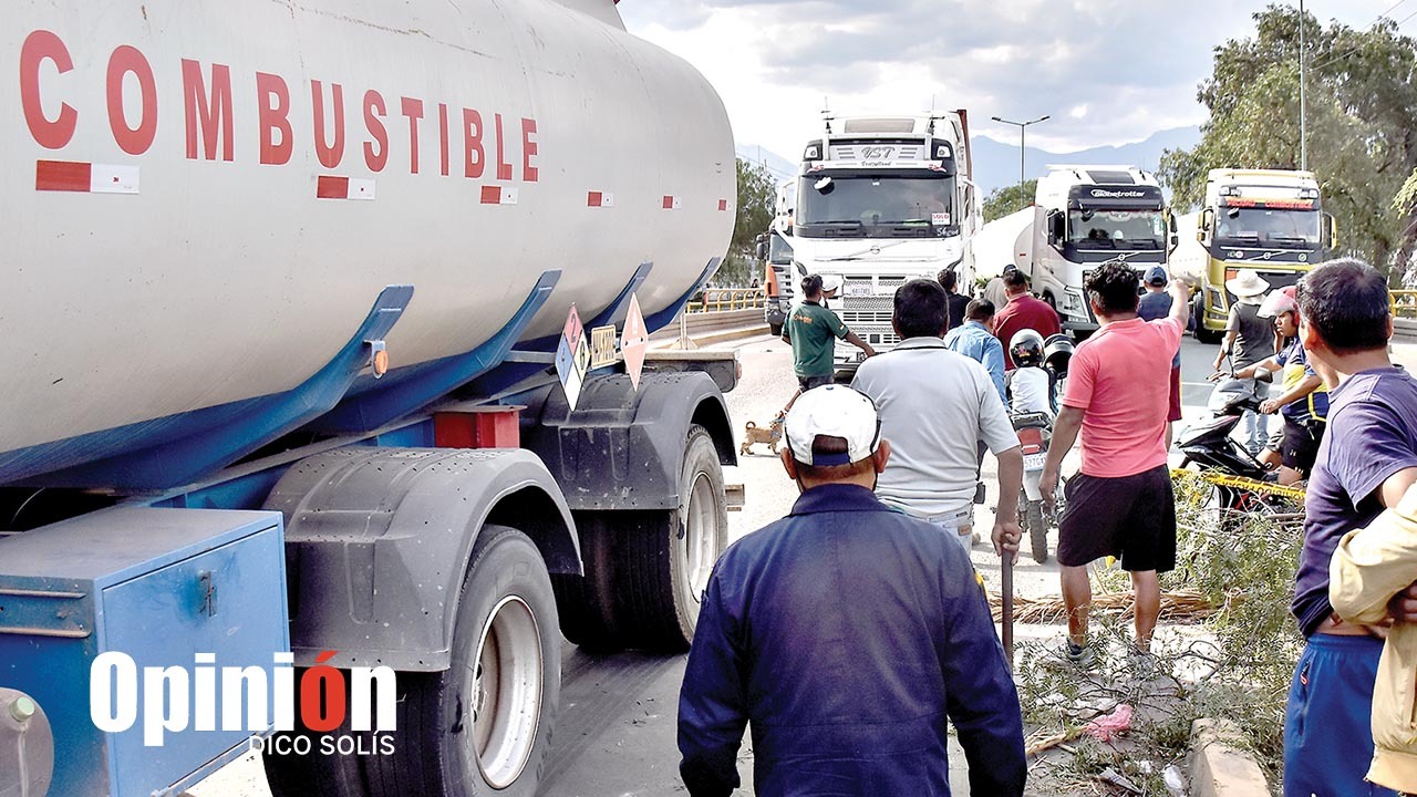 Gobierno declara emergencia energética y social y autoriza importación privada de combustible en Bolivia