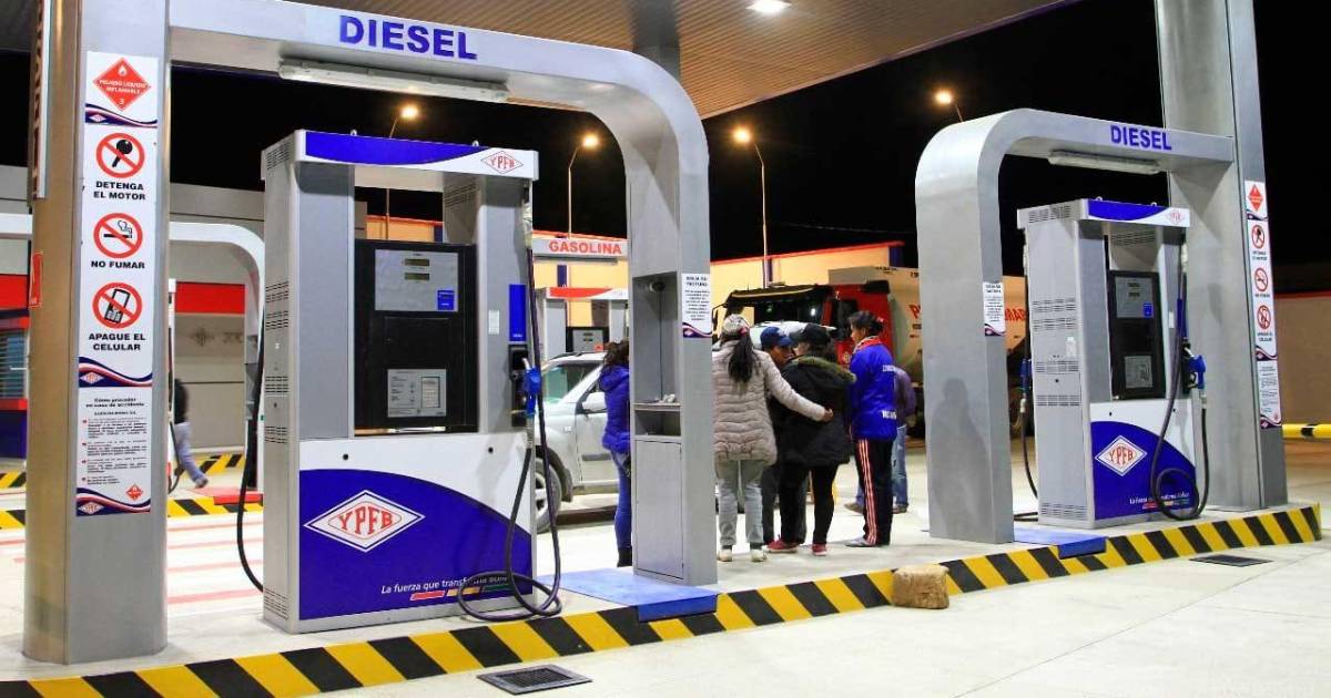 Gobierno anuncia suspensión del diésel en sustancias controladas y autoriza importación de combustibles
