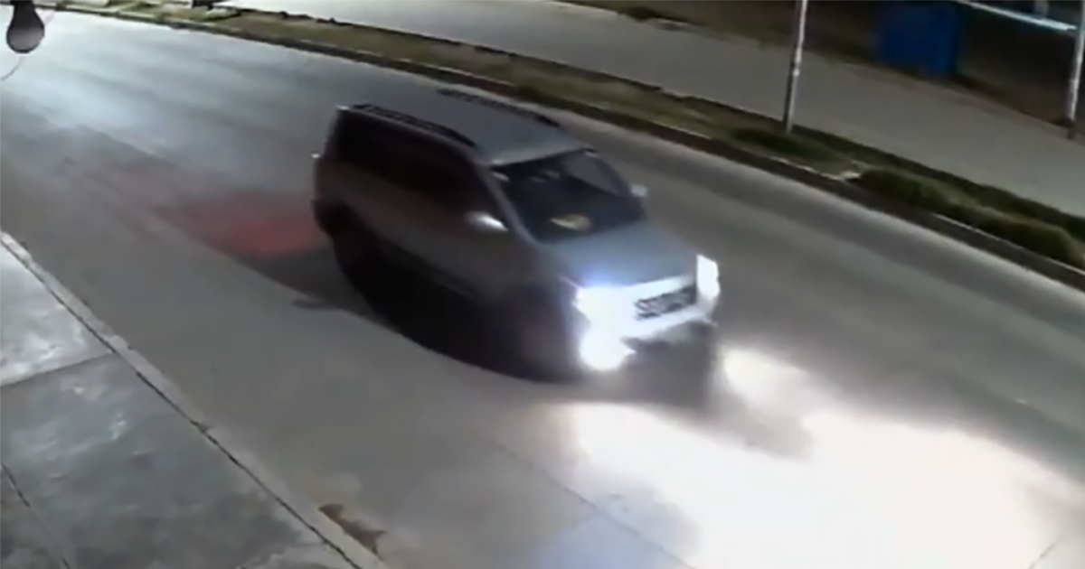 Cinco ladrones roban casa de empeño en El Alto usando tres vehículos