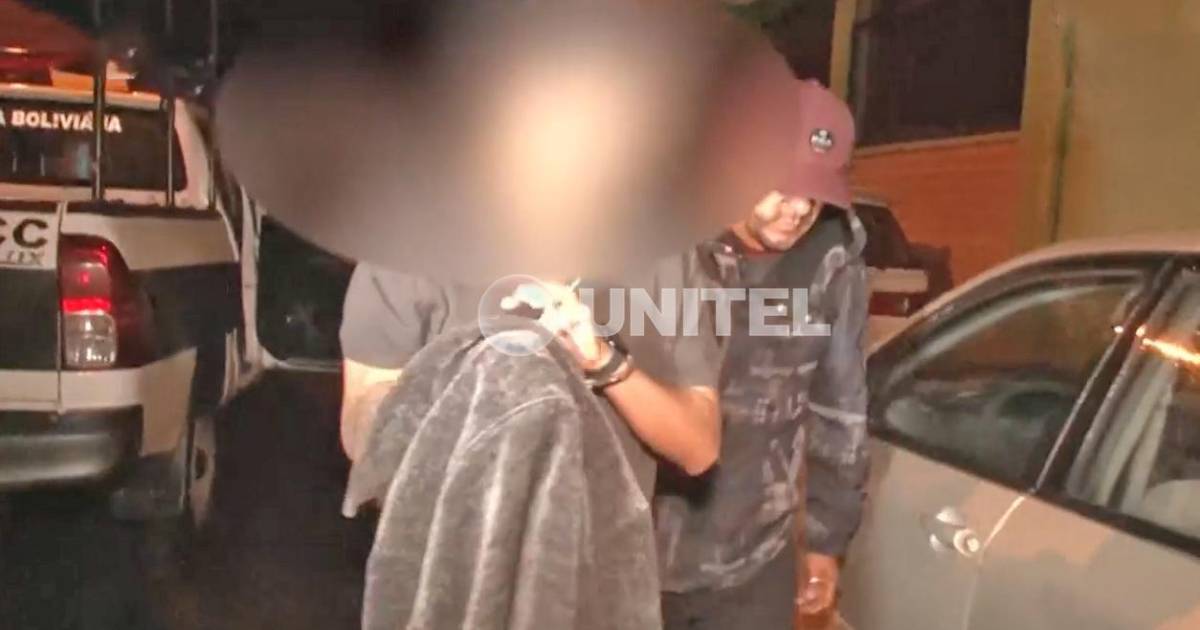 Llega a Cochabamba el tiktoker aprehendido por denuncia de presunta violación