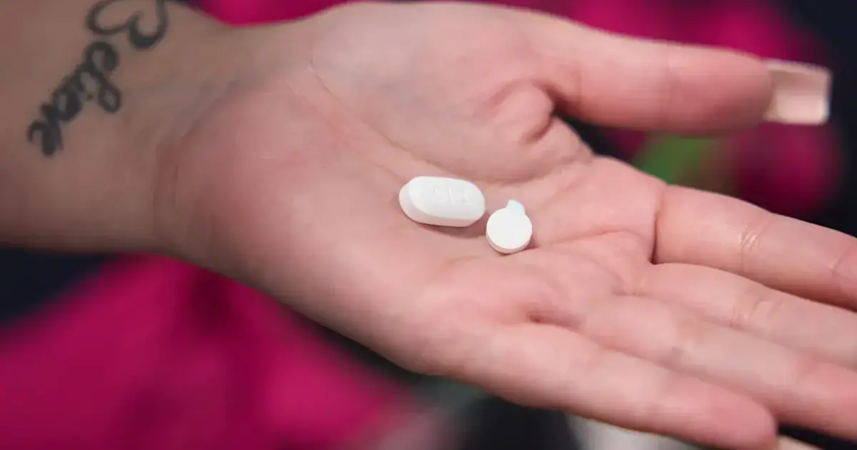 Policía desbarata centro médico en El Alto que vendía pastillas abortivas y arresta a un sospechoso