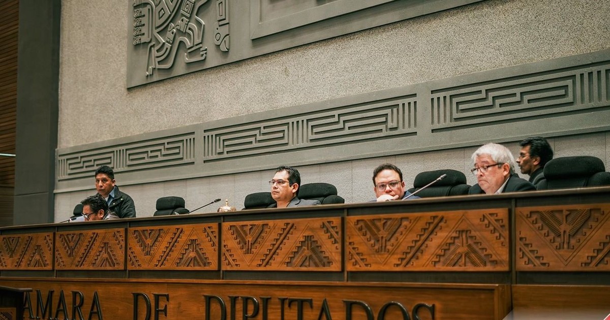 Diputados inician tratamiento de dos anteproyectos contra bloqueo en Bolivia