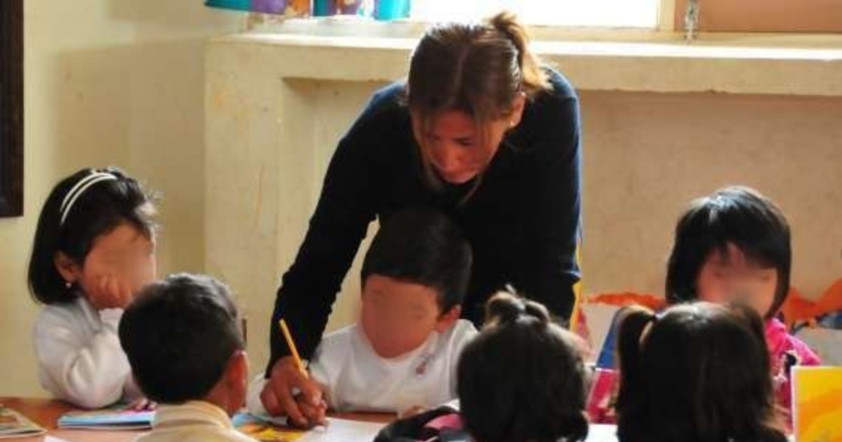 Educación amplía límite de edad para inscribir niños en pre kínder en Bolivia