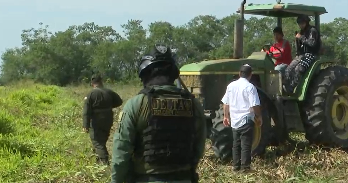 Camacho y ministros analizan en Santa Cruz plan de desalojo masivo de predios avasallados