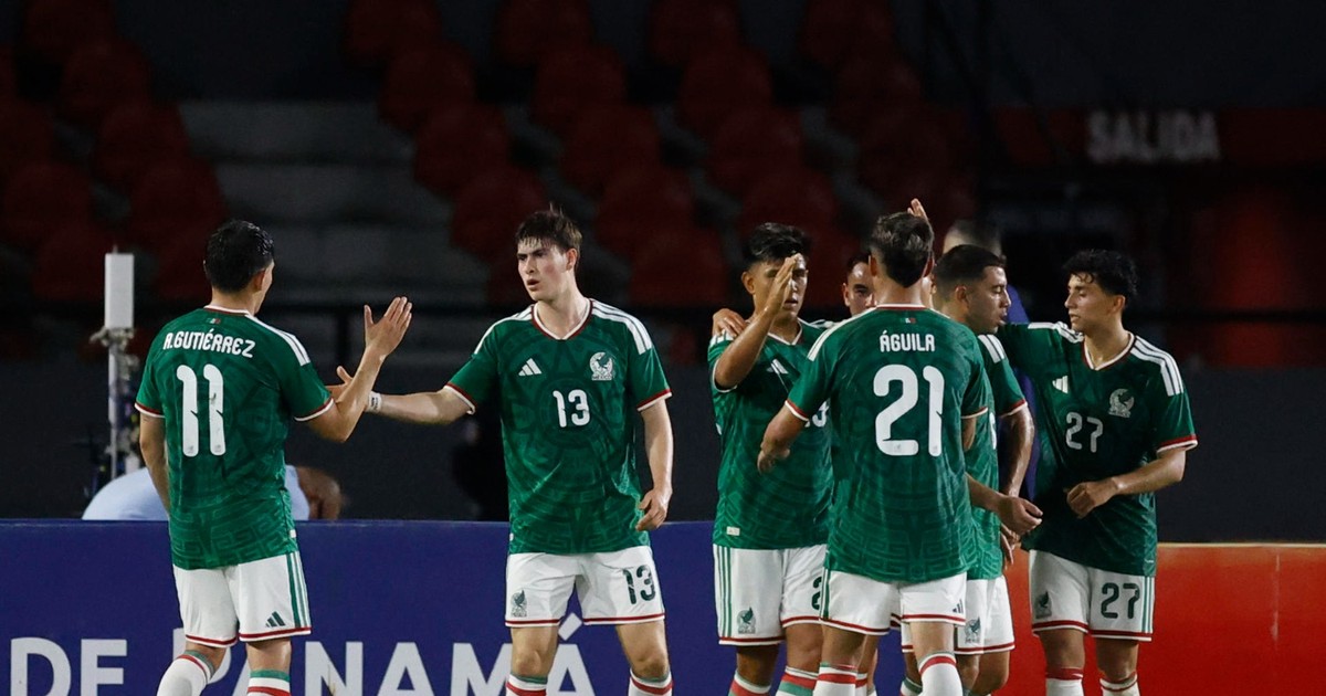 México llega a Bolivia tras vencer a Panamá en partido amistoso