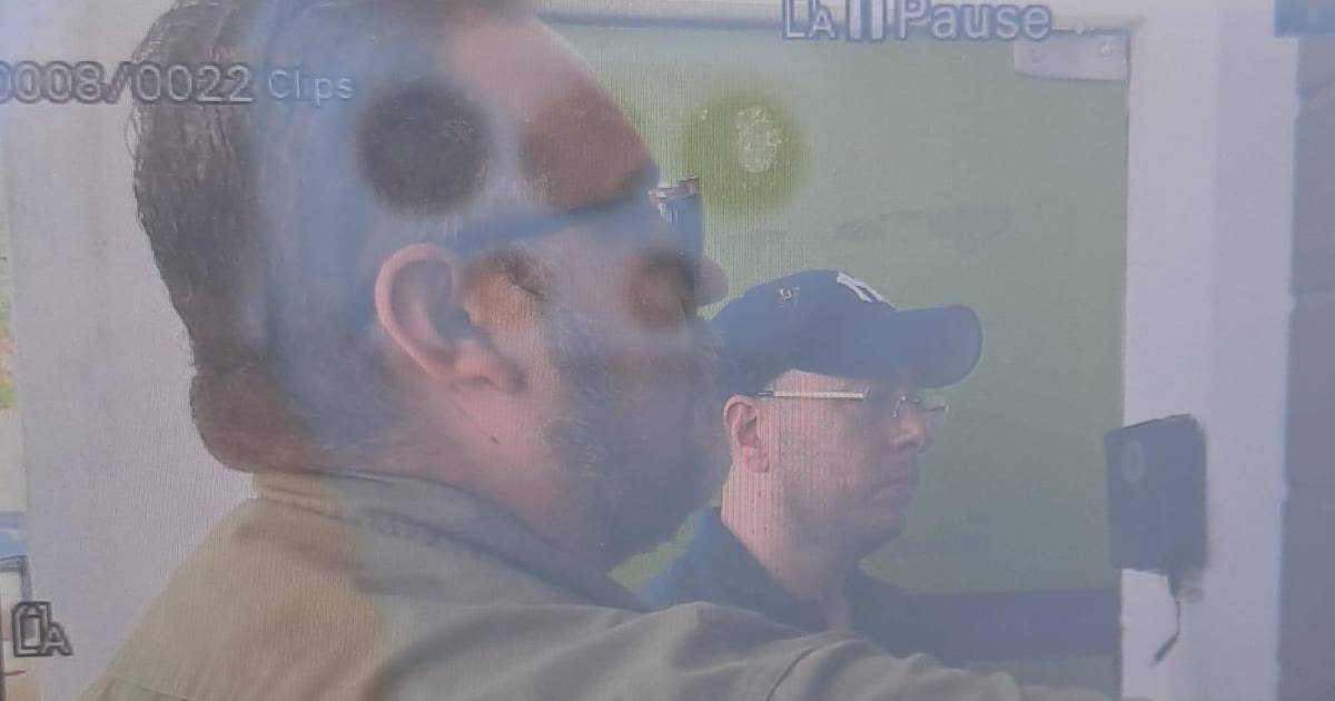 Juez Zeballos pasa la noche en celdas policiales y Fiscalía anuncia detención