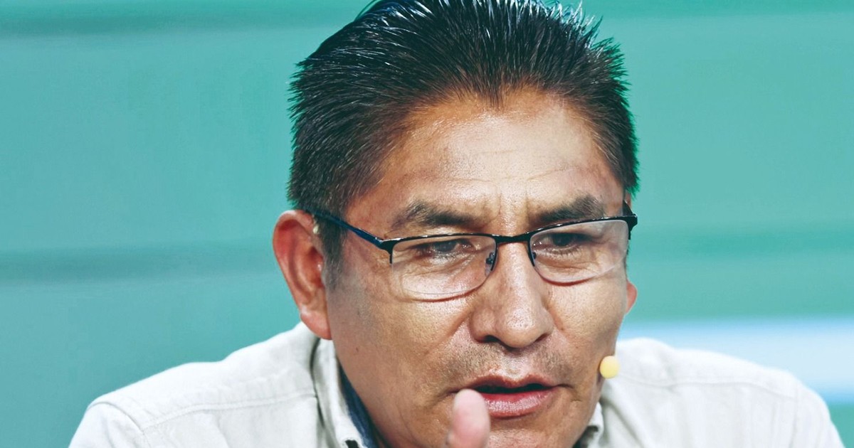 Félix Patzi advierte que 85 por ciento de impuestos se concentra en gobierno central y urge pacto fiscal