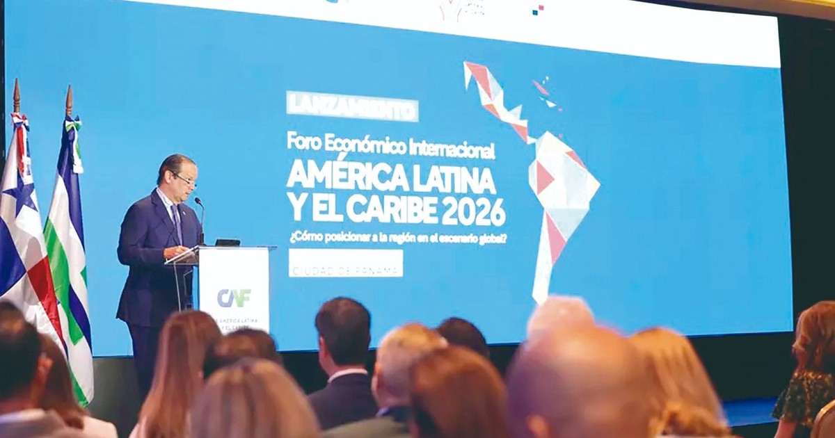 Presidente Paz impulsa tres bilaterales en foro de la CAF en Panamá