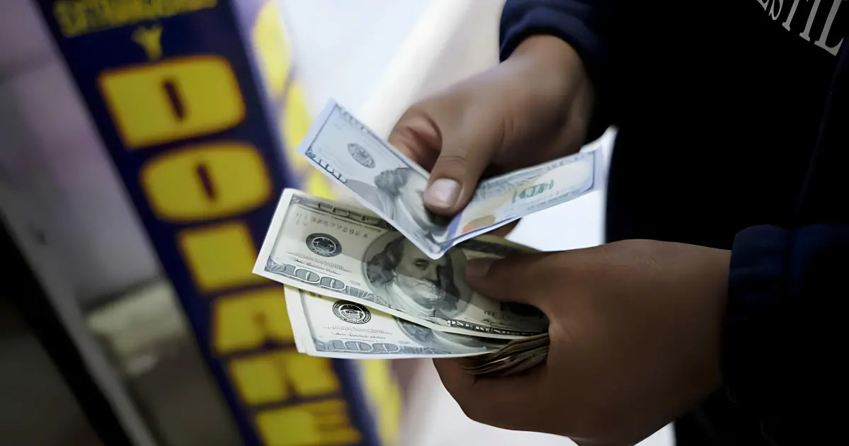 Banco Central de Bolivia confirma baja del dólar a 6 95 bolivianos este miércoles