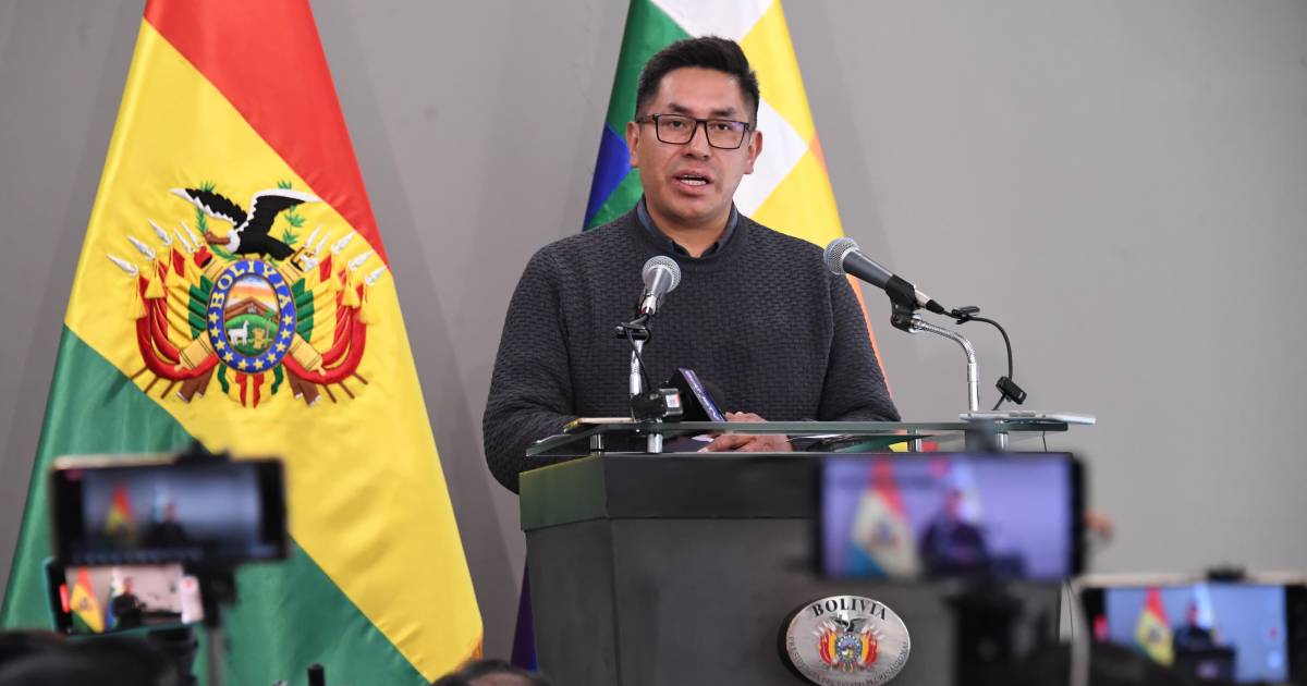 Audiencia en La Paz revisa detención domiciliaria del exministro Zenón Mamani en caso Emapa