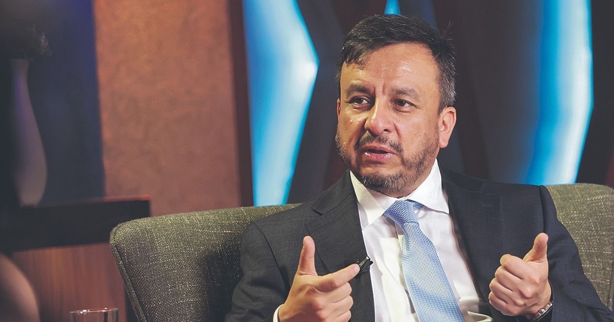 Ministerio Público cita a ministro Medinaceli por cisternas con agua de planta YPFB en Santa Cruz Ministerio Público cita a ministro Medinaceli por cisternas con agua de planta YPFB en Santa Cruz