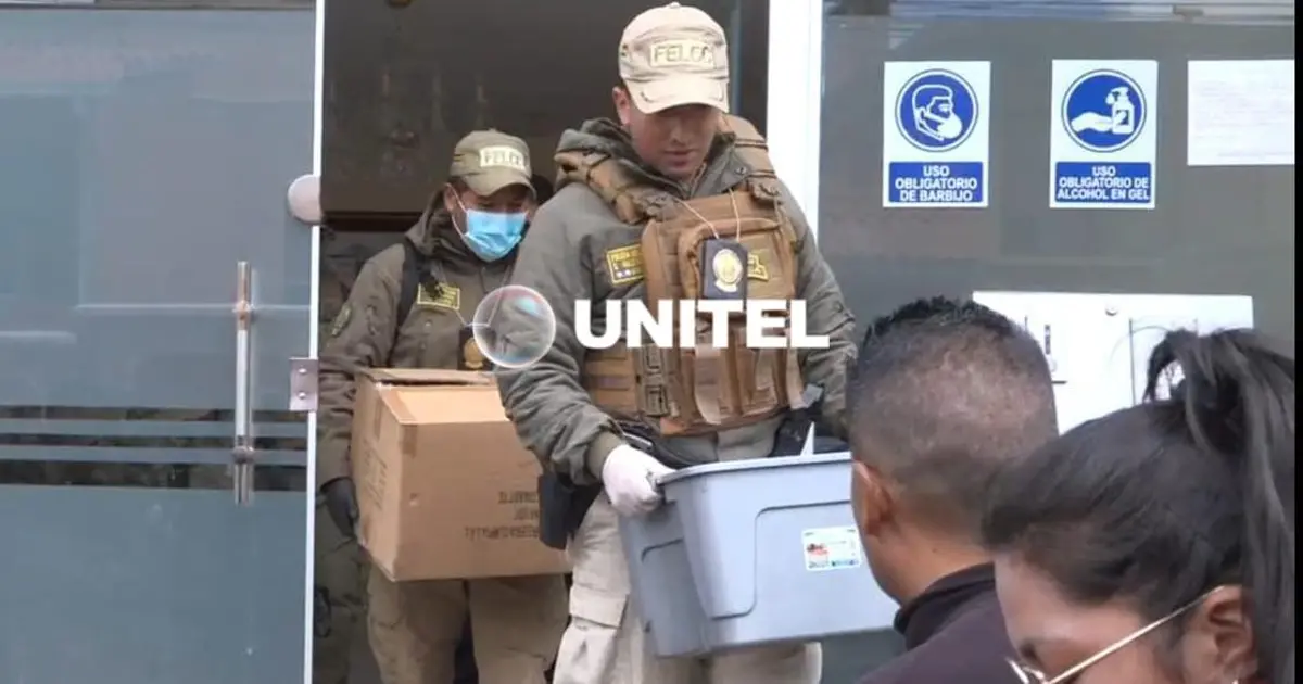 La Fiscalía allana oficinas de Sinohydro en La Paz por fallas en El Sillar La Fiscalía allana oficinas de Sinohydro en La Paz por fallas en El Sillar