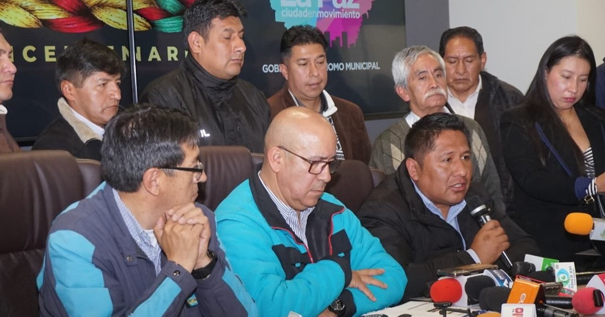 La Paz anuncia pasaje escolar de Bs 2 50 en minibuses y Bs 1 80 en micros La Paz anuncia pasaje escolar de Bs 2 50 en minibuses y Bs 1 80 en micros