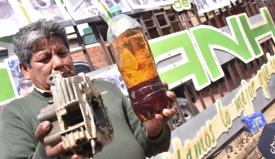 Gobierno impulsa investigación por cuestionamientos a calidad del combustible en Bolivia