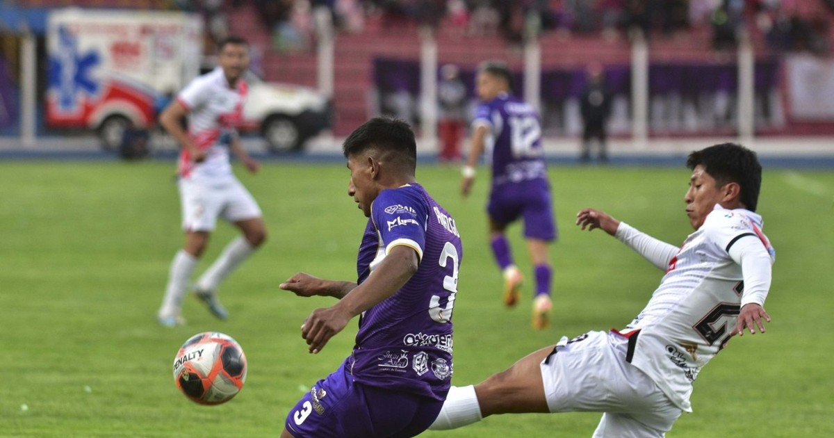 Real Potosí y Nacional disputan en Potosí el pase a cuartos de final del torneo nacional