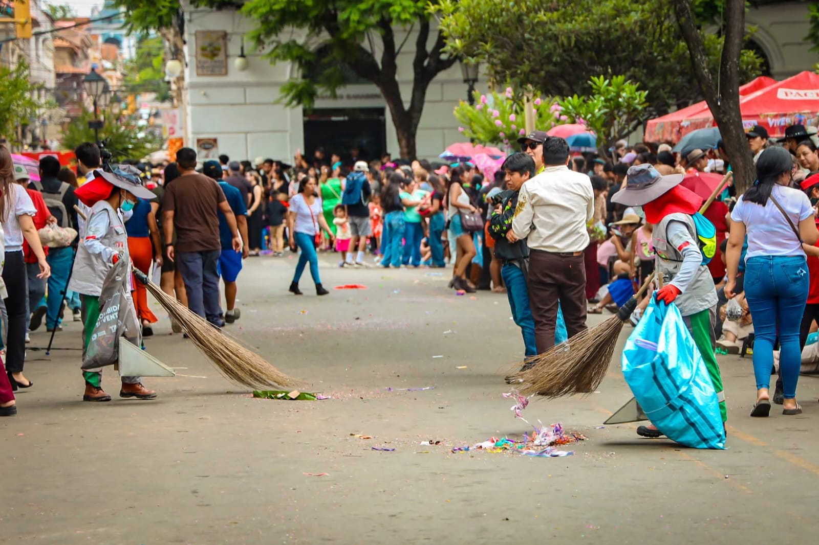 EMAT impulsa gestión ambiental en Santa Cruz con nuevos carros basureros adquiridos EMAT impulsa gestión ambiental en Santa Cruz con nuevos carros basureros adquiridos